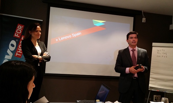 Lenovo crece un 40% en España en el último año 3 Maite Ramos y Juan Chinchilla