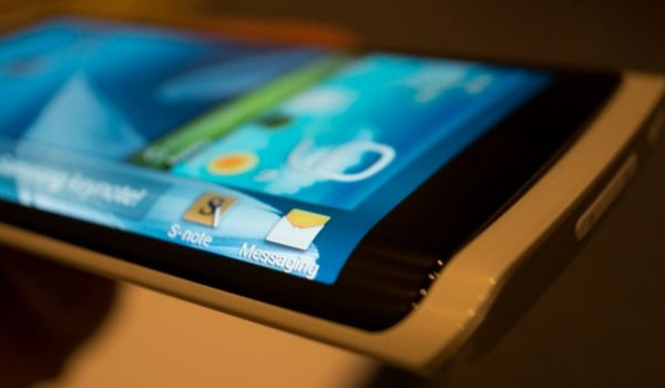 El Samsung Galaxy Note 4 tendrá pantalla flexible y una cámara de 16 megapí­xeles