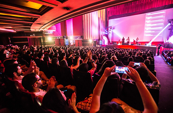 first-teatro-tuits-vodafone first-teatro-tuits-vodafone