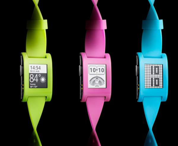 Pebble lanza su reloj inteligente en tres nuevos colores