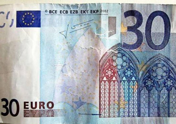 Billete falso de 30 euros