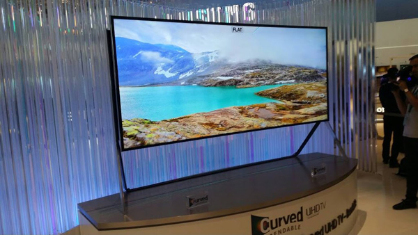 Samsung Curved UHD TV de 105 pulgadas con pantalla doblable