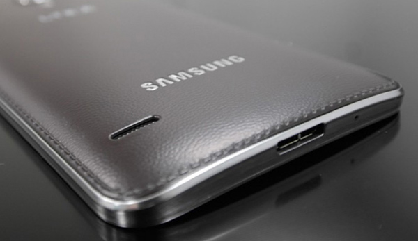 El Samsung SM-E500F serí­a el primero de una nueva gama de móviles