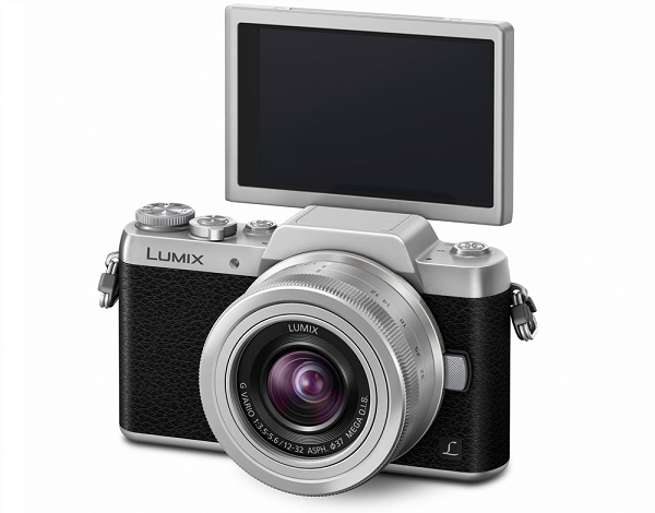 Panasonic Lumix DMC-GF7, cámara compacta sin espejo para selfies