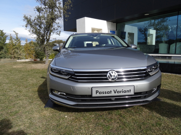 El nuevo Volkswagen Passat, un coche conectado con la tecnologí­a