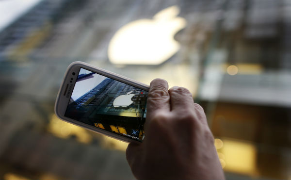 Apple contrata a algunos de los mejores expertos en baterí­as de Samsung