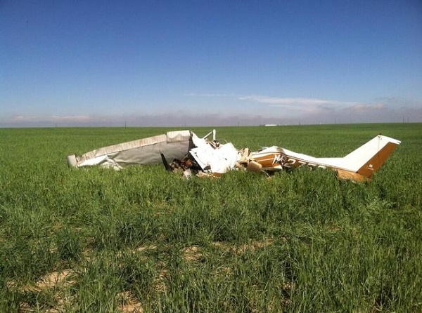 Un hombre estrelló su avioneta después de hacerse selfies