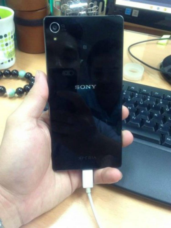 El Sony Xperia Z4 vuelve a dejarse ver en nuevas fotos reales 3 Sony Xperia Z4
