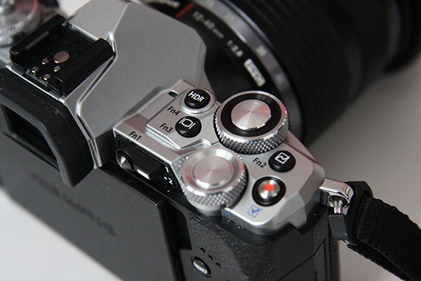 Olympus-E-M5-MatkII-05 Olympus E-M5 Mark II