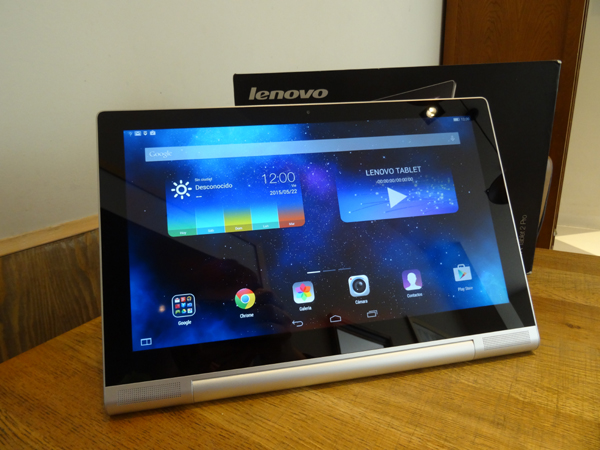 Tablette 4G Lenovo Yoga Tablet 2-1051 avec Windows 8.1 Office 365 (Clavier inclus
