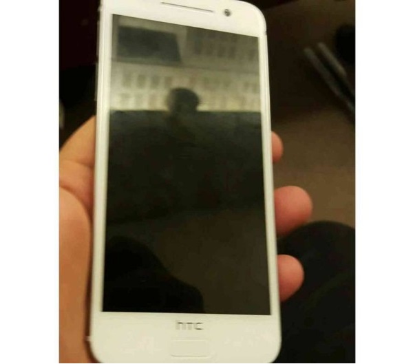 Se filtra una imagen del panel del HTC One A9