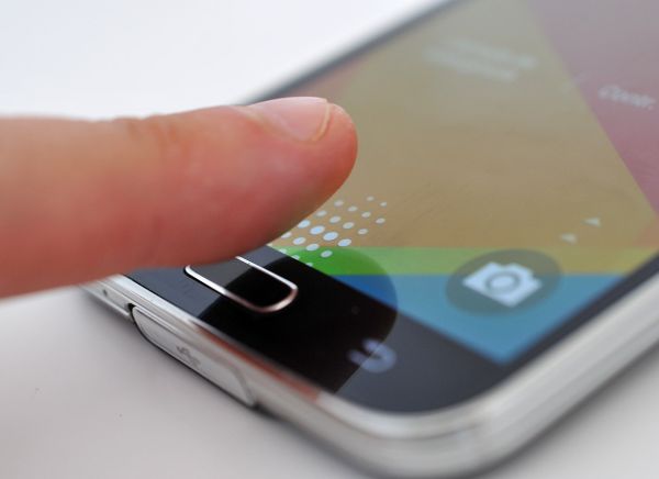 Todos podríamos tener un sensor de huellas dactilares en nuestro móvil 1 Samsung