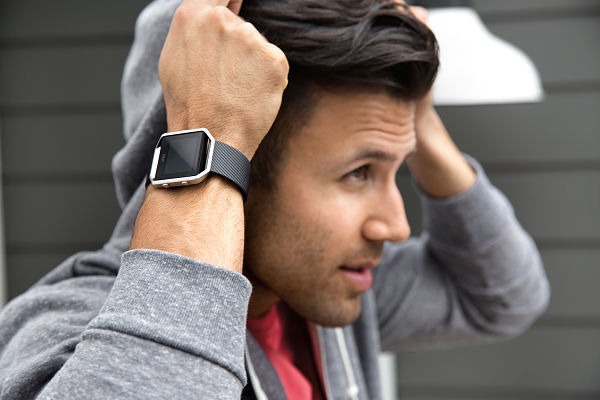 Fitbit Alta y Fitbit Blaze, pulseras y relojes inteligentes para hacer deporte 3 Fitbit Blaze-01