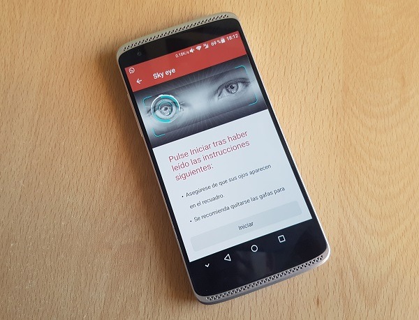 Así funciona el reconocimiento del iris en el ZTE Axon Mini 1 Sky Eye en el ZTE Axon Mini