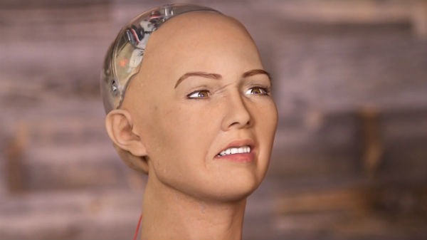 robot humano