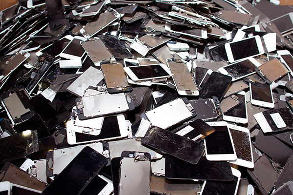 smartphones-garbage