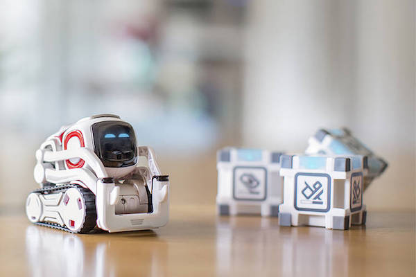 Cozmo, la evolución de Tamagochi que quiere ser tu robot mascota