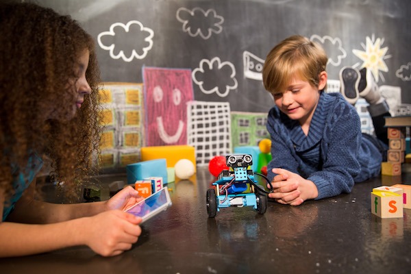 La firma SPC Makeblock sorprende con una familia de robots educativos para niños