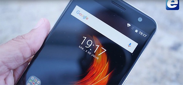 ZTE Blade V7, análisis en vídeo 2 ZTE BLADE V7 primer plano