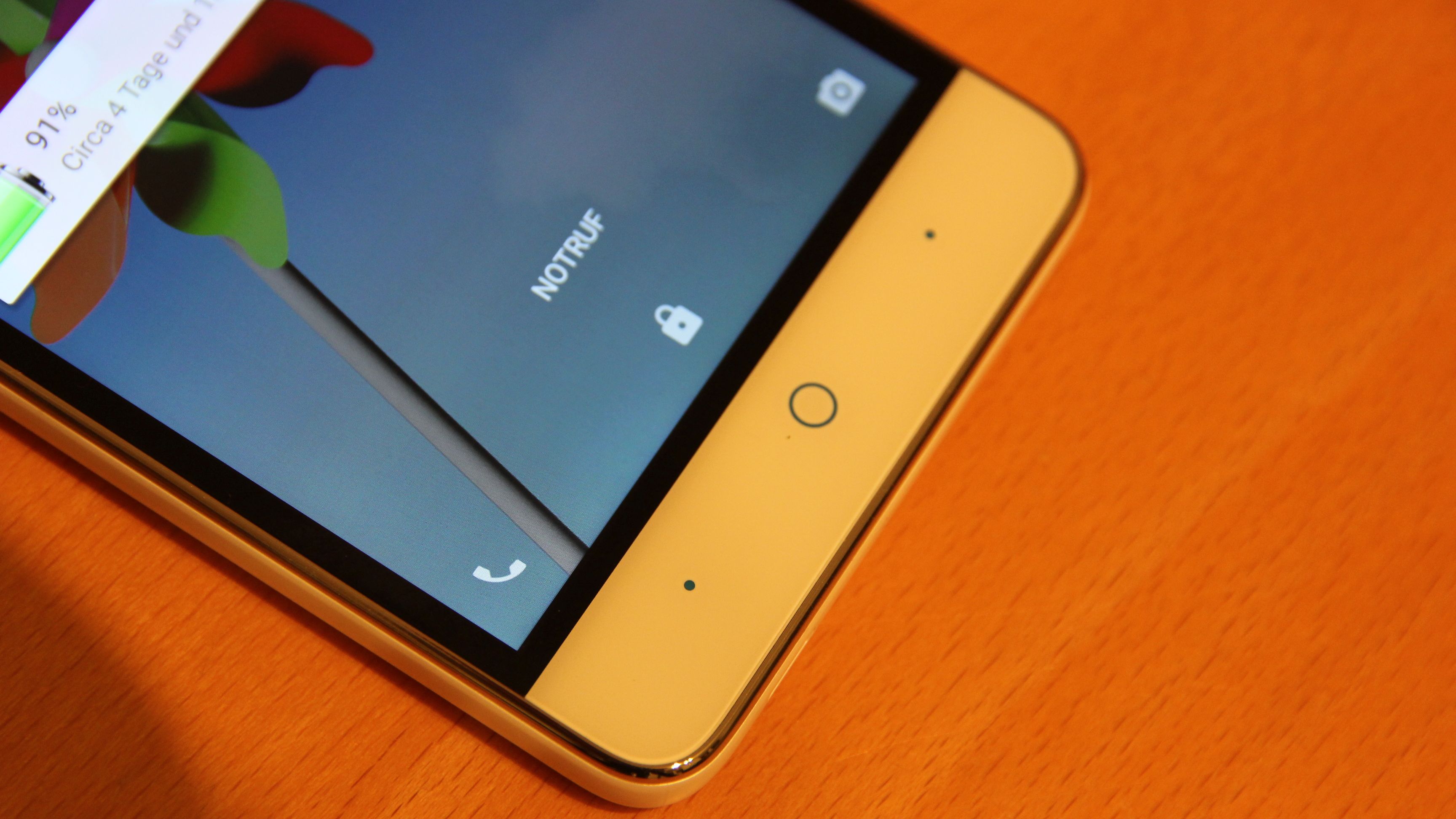 Cómo restablecer de fábrica o reiniciar el ZTE Blade A452 2 ZTE-Blade-A452