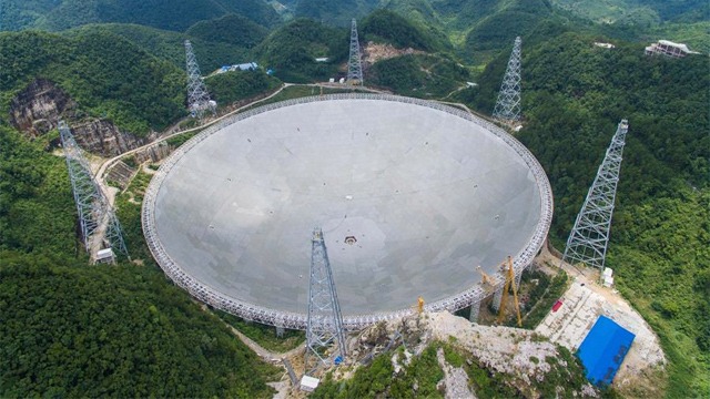China construye el telescopio más grande del mundo 1 telescopio_chino_00