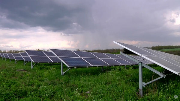 El plan tecnológico para aprovechar las zonas contaminadas de Chernobyl 1 Chernobil planta solar