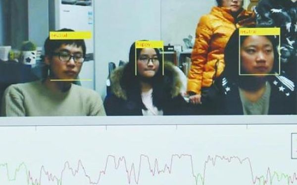 Un profesor usa el reconocimiento facial para ver si sus alumnos se aburren 1 rostros