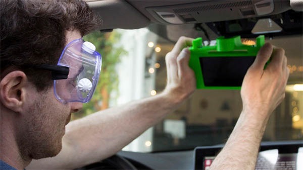 Comma One, el gadget que hace a cualquier coche autónomo por 25 euros mes 2 cooma one