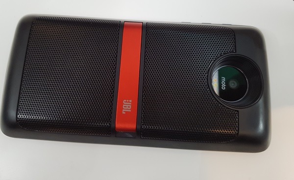 lenovo-moto-z-altavoz