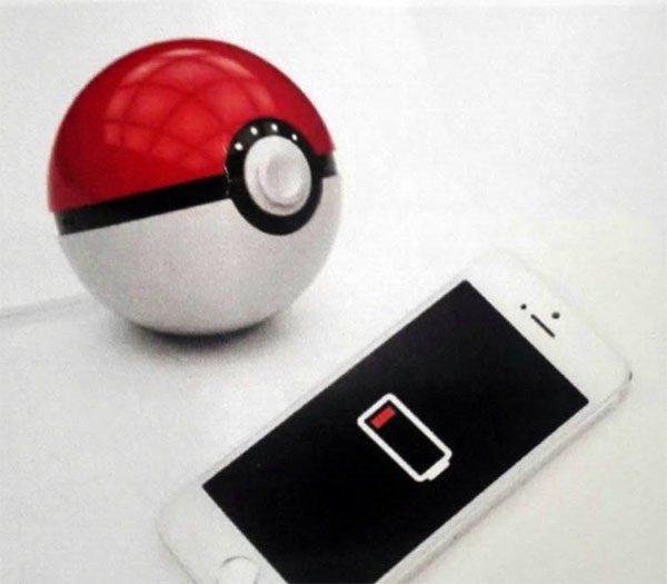 Pocket Ball, la batería con la que cargar tu móvil mientras juegas a Pokémon GO 2 pocket ball