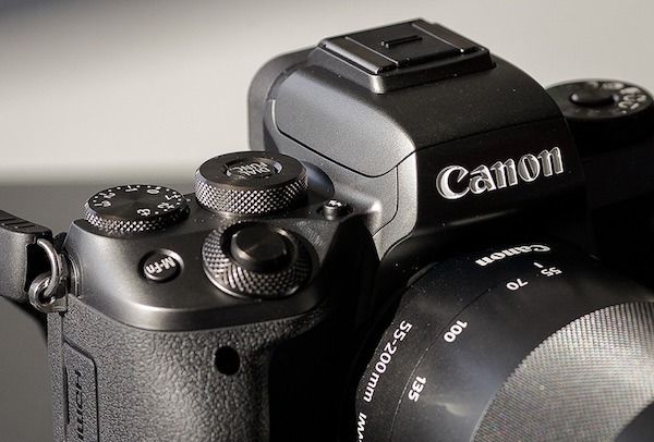 canon-eos-m5
