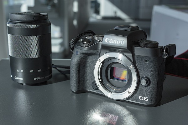 Canon EOS M5