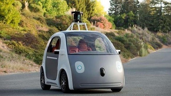 Google aparca sus planes de construir un coche autónomo