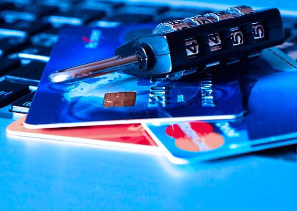 Los hackers solo necesitan 6 segundos para robar los datos de tu tarjeta 2 visa hackers