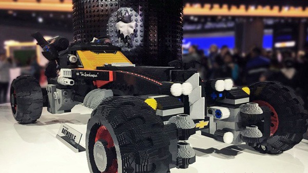 El Batmóvil de Lego Batman Movie se convierte en realidad 2 Batmovil Foto Lego Chevrolet frontal