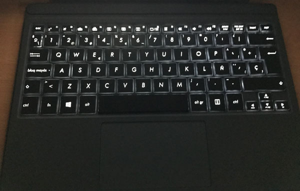 analisis asus transformer 3 pro teclado iluminado