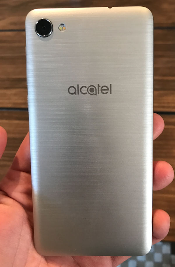 Alcatel A5 LED, un móvil para jóvenes con carcasa iluminada 4 Alcatel A5 LEd camara