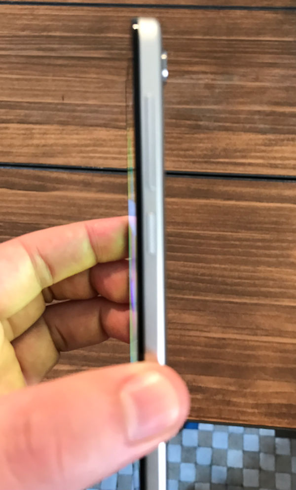 ALcatel A5 LED dimensiones