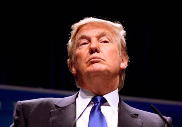 apple y facebook denuncian a donald trump ley