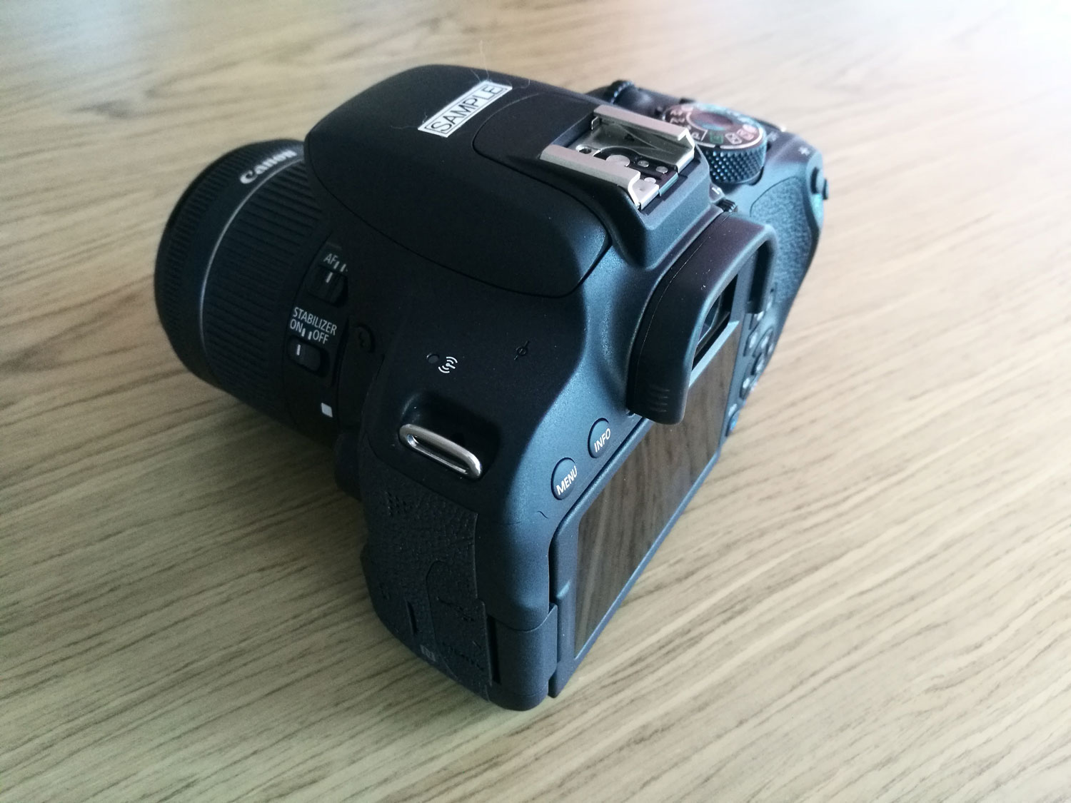 Canon EOS 800D, 24,2 megapí­xeles y procesador DIGIC 7 para iniciarse en el mundo réflex 4