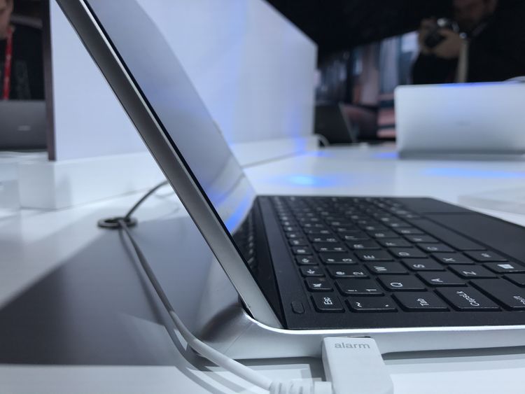 Alcatel Plus 12, una tablet con 4GB de RAM y Windows 10 7