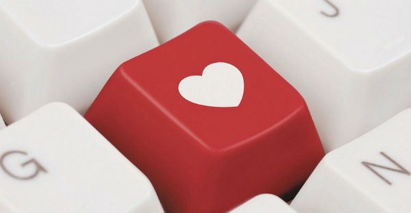 Cinco gadgets bonitos para regalar a tu pareja en San Valentí­n