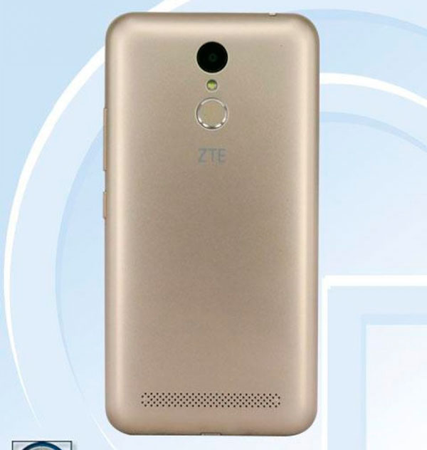 ZTE Blade A602, filtrado el nuevo móvil económico de ZTE 2 filtrado zte blade a602 trasera