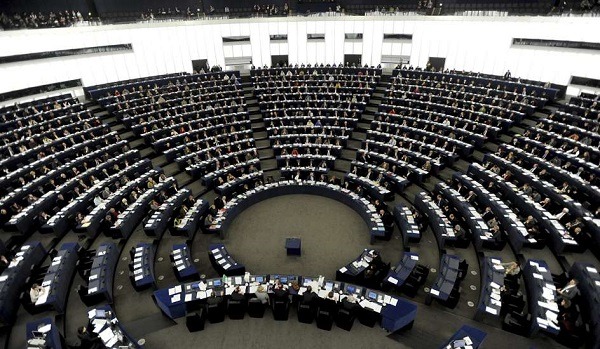 La UE quiere eliminar trabas para disfrutar de Netflix fuera del país 3 eurocamara
