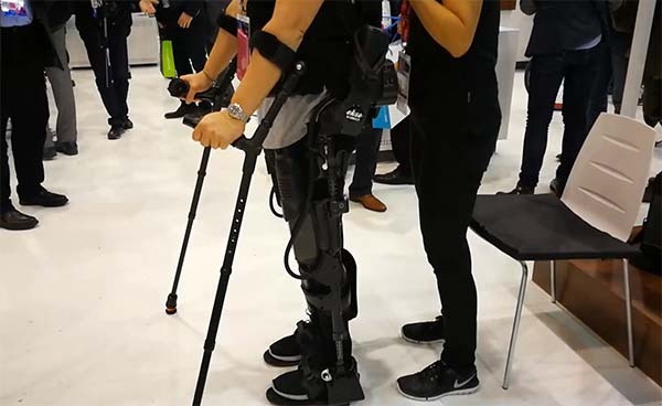 Así­ es el exoesqueleto que ha llamado la atención en el MWC 2017