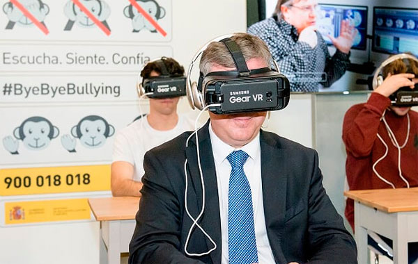 Samsung desarrolla un proyecto de realidad virtual para evitar el ciberacoso 2 Samsung Gear VR