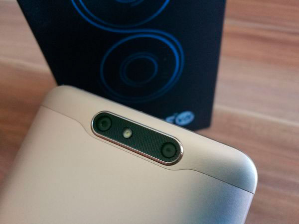 zte blade v8 doble camara