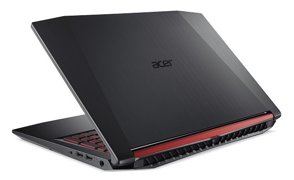 acer nitro 5 detras