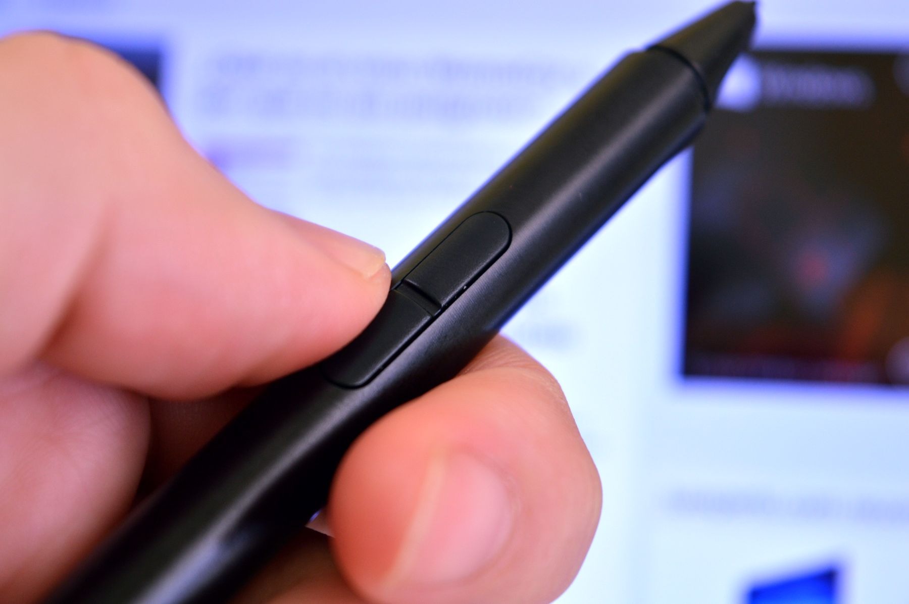 Lenovo Miix 510, lo hemos probado 13 detalle botones del lápiz Lenovo Active Pen
