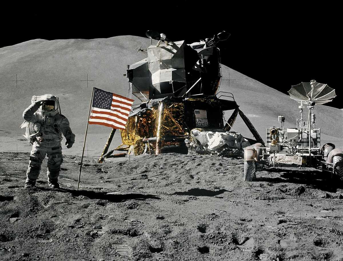 20 fotos impresionantes del espacio y la historia espacial 12 Apollo 15 rover NASA 1971
